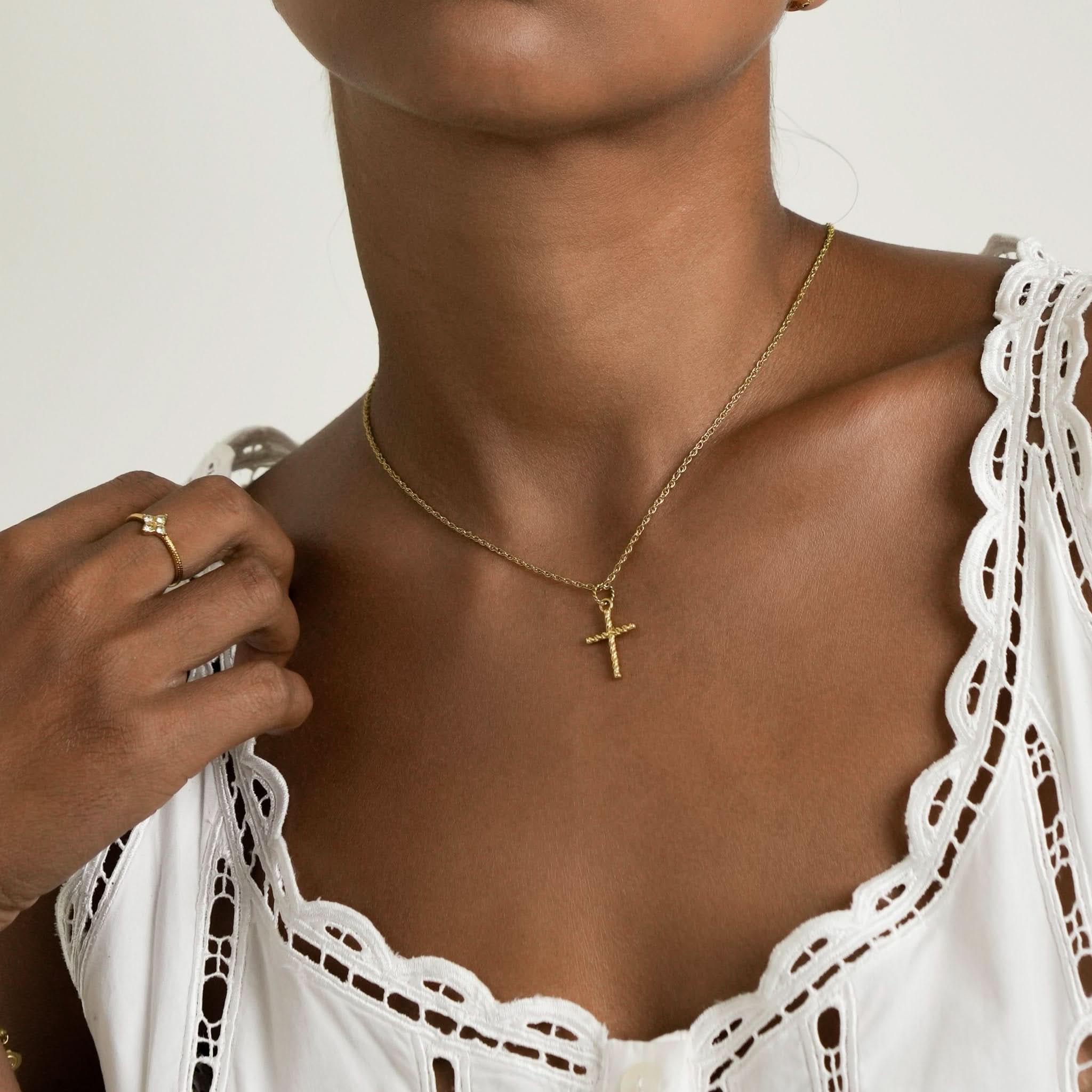 Eternal Cross Necklace - Maison Les Disciples