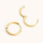 Classic Huggie Earrings - Maison Les Disciples